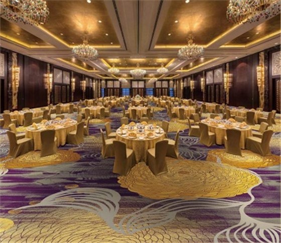 宴会厅满铺地毯
